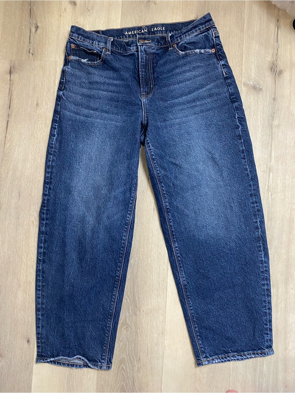American Eagle Outfitters Women's Indigo Barrel Jeans